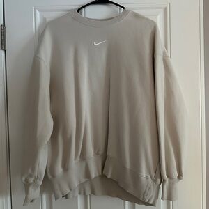 Nike Beige Crewneck Sweatshirt Women’s Size M